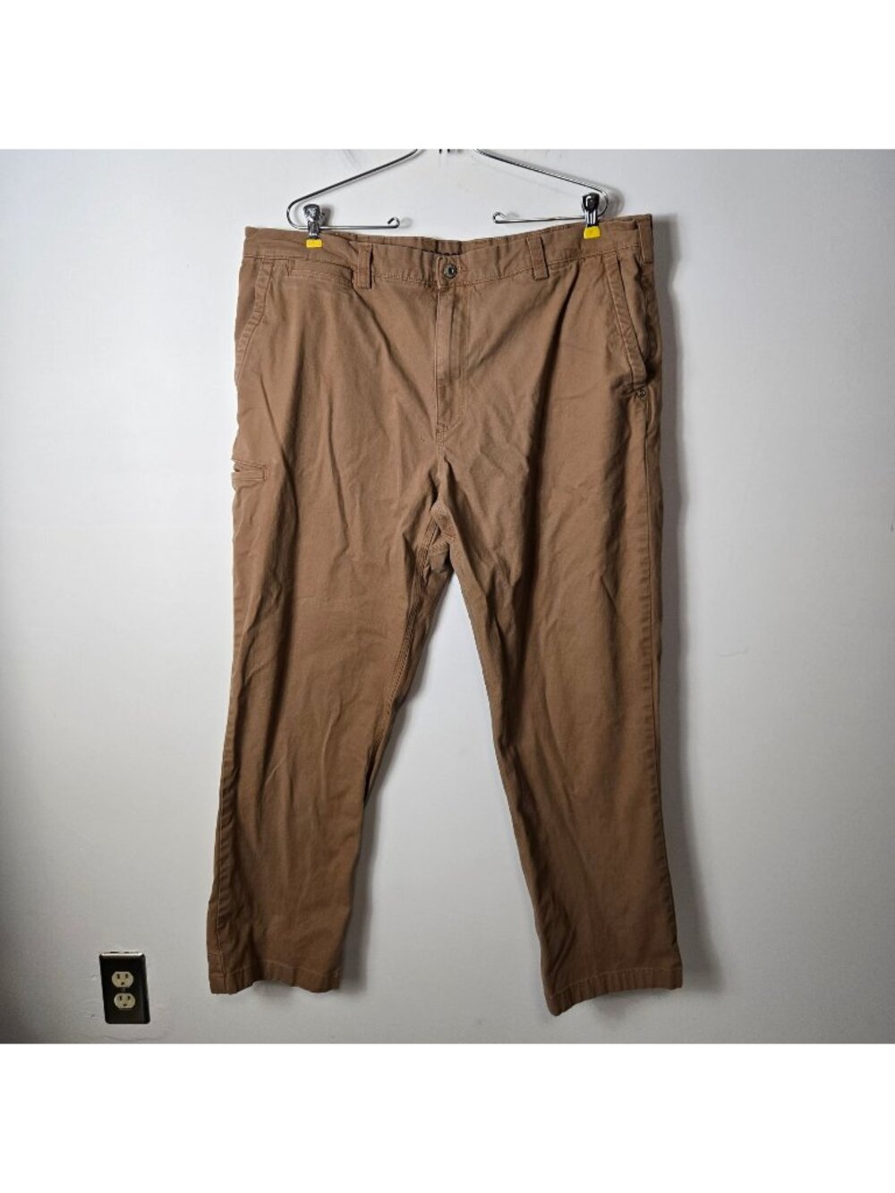Duluth Trading Co Men's Size 40x32 DuluthFlex Ballroom Relaxed Fit Khakis Pants